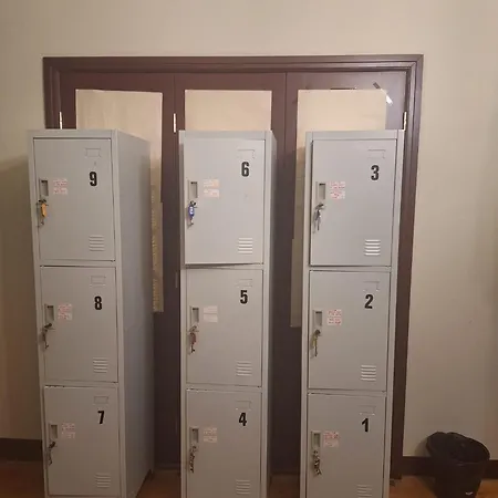 Vandrerhjem Easy Host *
