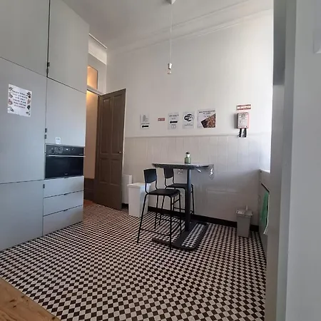 Easy Host * Porto