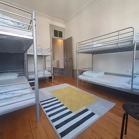 Easy Host * Porto