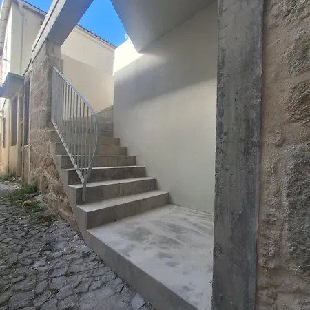 Vandrerhjem Easy Host Porto