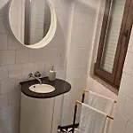Easy Host