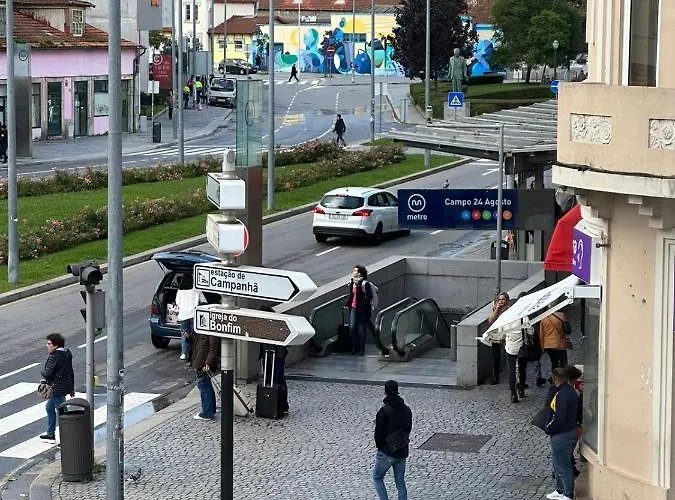 Easy Host * ポルト