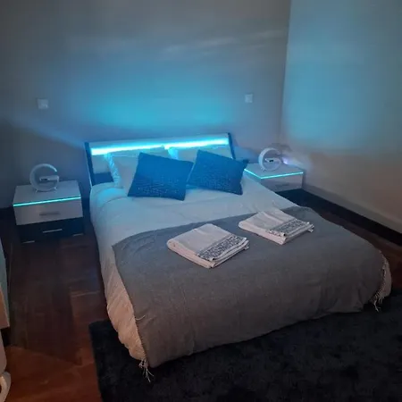 אכסניה Easy Host *